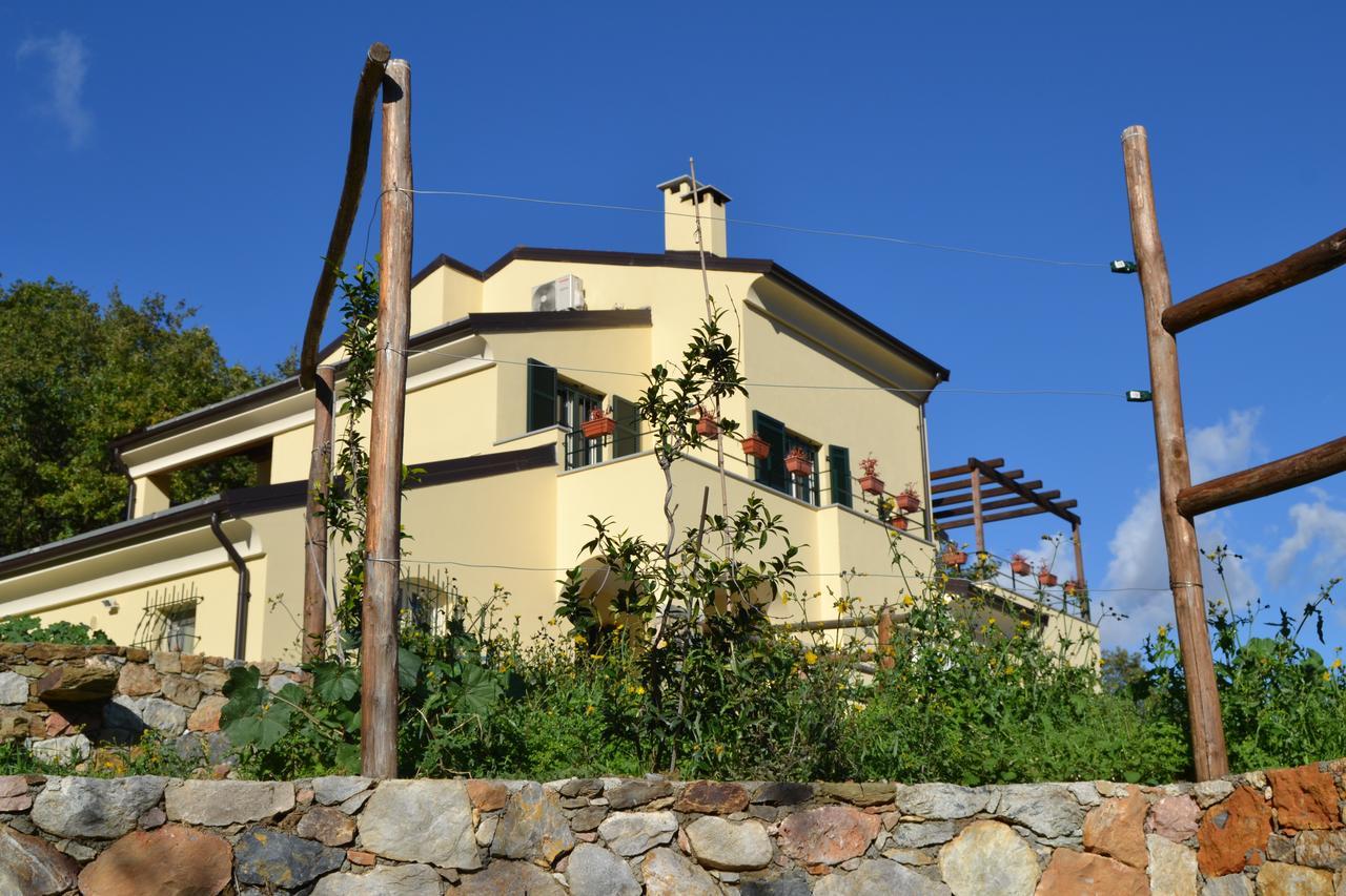 Bed and Breakfast Joie De Vivre Calice Ligure Екстер'єр фото