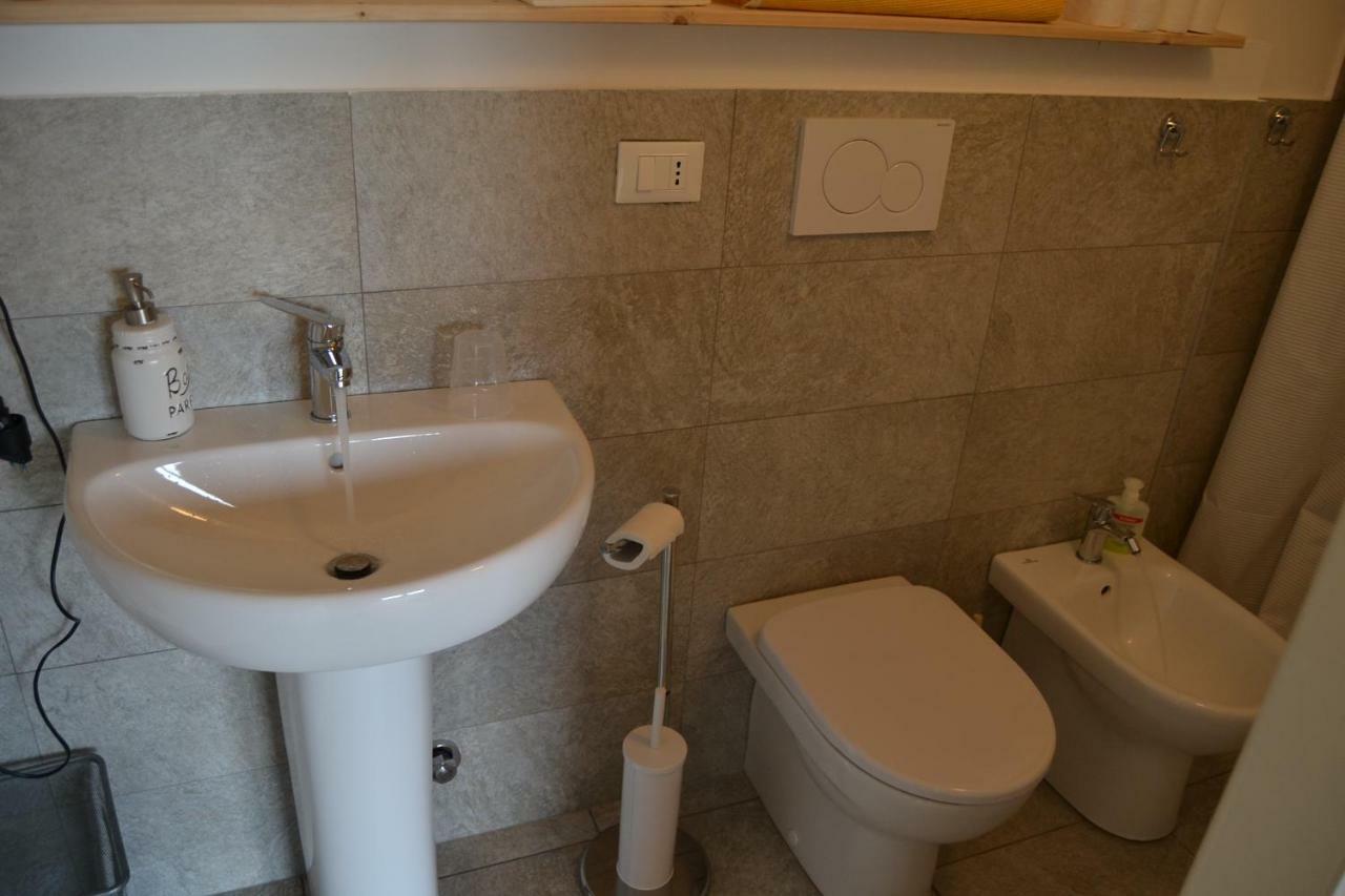 Bed and Breakfast Joie De Vivre Calice Ligure Екстер'єр фото